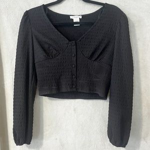 LONG SLEEVE BLACK CROP TOP